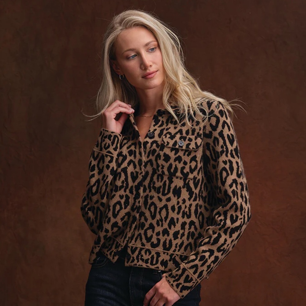 100% CASHMERE ANIMAL PATTERN JEAN JACKET size Medium NWT